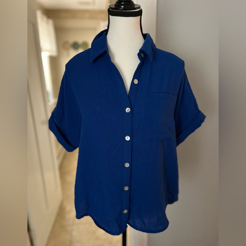 MONTEAU Elegant Royal Blue Button-Down Shirt - Picture 2 of 6